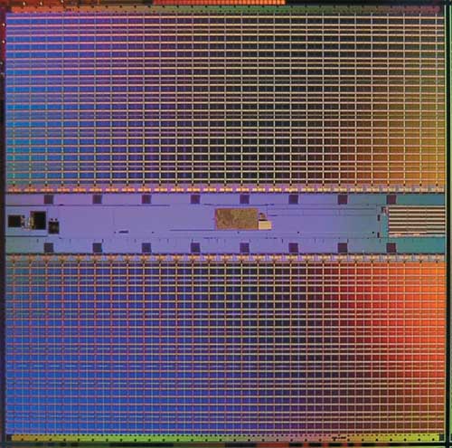 Рис. 2. Микросхема статической памяти размером 110 мм2, выполненная