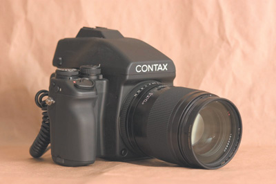 Прототип портативной пленоптической камеры, созданный на базе фотоаппарата Contax 645 и цифрового задника Megavision FB4040
