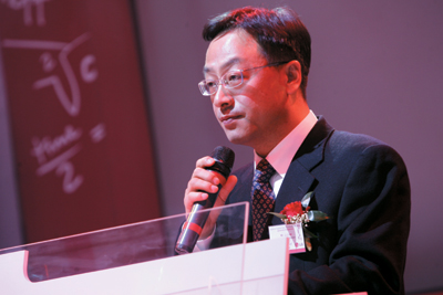 Президент компьютерного подразделения компании LG Electronics Джанг Джун Ли