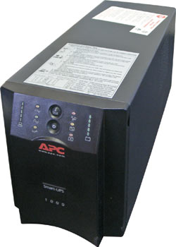 Выбор редакции - APC Smart-UPS 1000