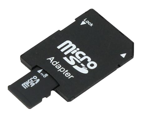 При помощи адаптера карточку microSD можно установить в полноразмерный SD-слот