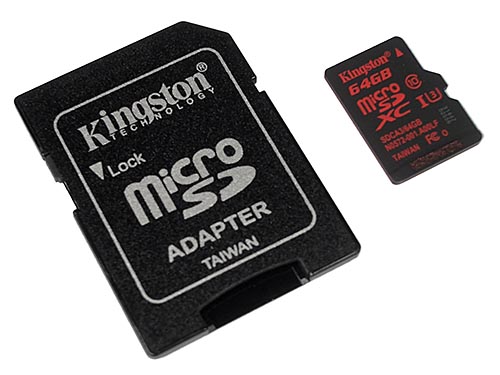 Карта памяти Kingston SDCA3 и адаптер, входящий в комплект поставки