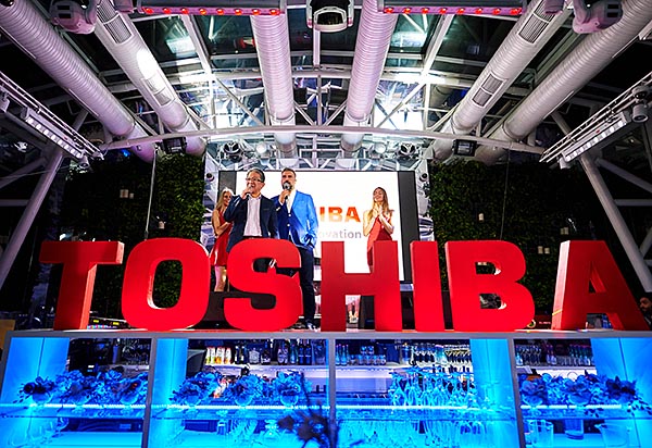 Toshiba Flash World