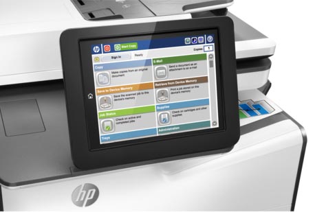 Панель управления МФУ HP PageWide Enterprise Color MFP 586 оборудована дисплеем с цветным сенсорным экраном размером 20,3 см по диагонали