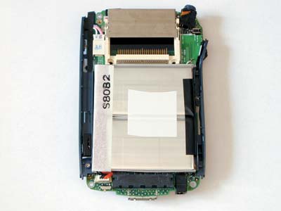 Рис. 12. Обратная сторона КПК Pocket LOOX 600 без корпуса и со снятой аккумуляторной батареей