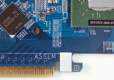 Рис. 5. Разводка PCI Express интерфейса графического процессора графической карты Gigabyte 3D1