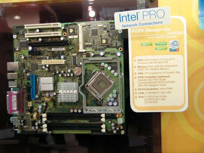 Плата MSI MS-9158 формфактора BTX на чипсете Intel 925X