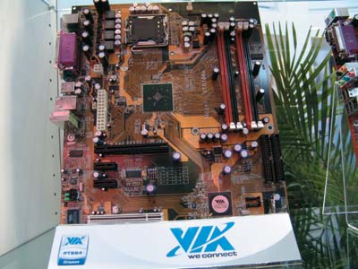 Плата компании VIA на чипсете VIA PT894