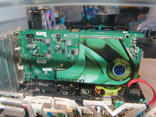 Видеокарта FOXCONN на базе графического процессора NVIDIA GeForce 7950 GX2