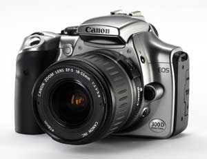 Canon EOS 300D — первый цифровой зеркальный фотоаппарат со сменной оптикой, стоивший менее 1000 долл.