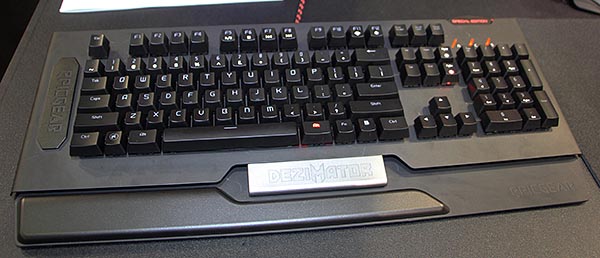 Игровые клавиатуры EpicGear DeziMator