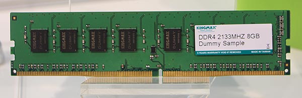 Макет модуля памяти DIMM типа DDR4