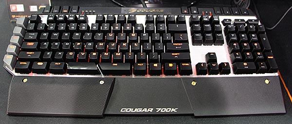 Флагман игровых клавиатур Cougar — модель 700K