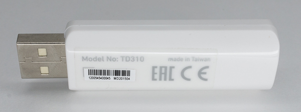 На нижней плоскости корпуса ТВ-тюнера нанесены названия модели и страны-изготовителя