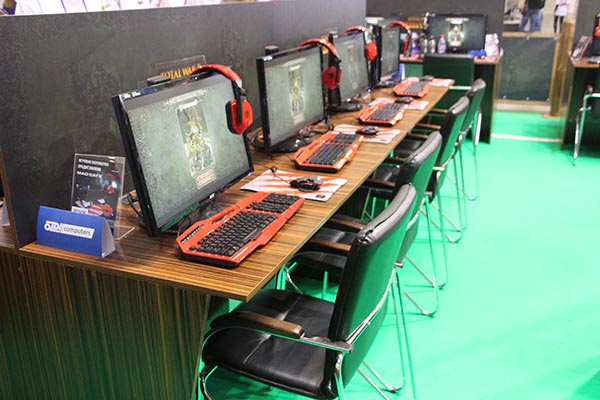 Игровые зоны стенда SoftClub были оборудованы компьютерами, поставленными компанией OLDI Computers 
