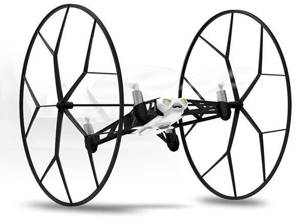 Малый квадрокоптер Parrot Rolling Spider  укомплектован двумя съемными колесами большого диаметра