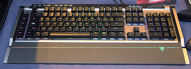 Механическая клавиатура Viper Gaming V770