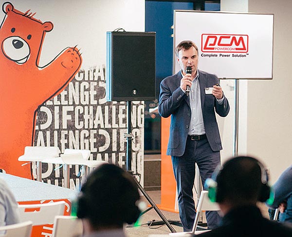 Александр Амелин, ведущий менеджер по работе с партнерами, рассказывает о продукции Powercom в рамках бизнес-сессии межрегионального форума инновационных технологий DIF 2018