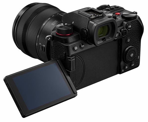 Panasonic Lumix DC-S5