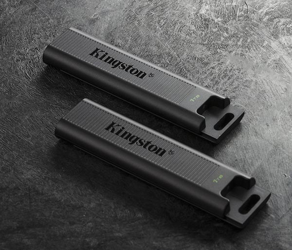 Kingston DataTraveler Max