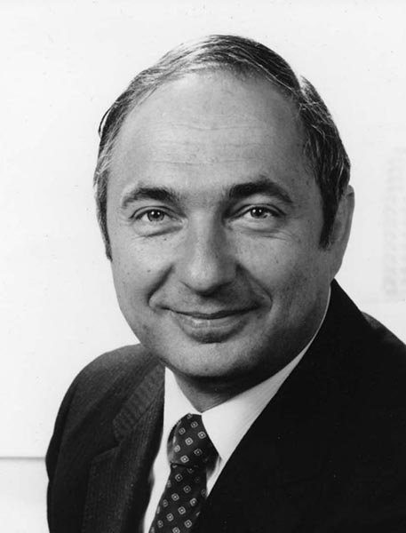 Инженер компании Intel Стэнли Мэйзор (Stanley Mazor) (изображение Intel Corporation)